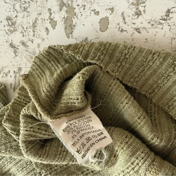 Olive Ribbed Knit Button Top - Picture 6 of 7